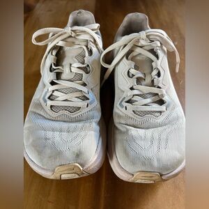 Altra | Women’s Shoes | 8.5 | Sand | GUC